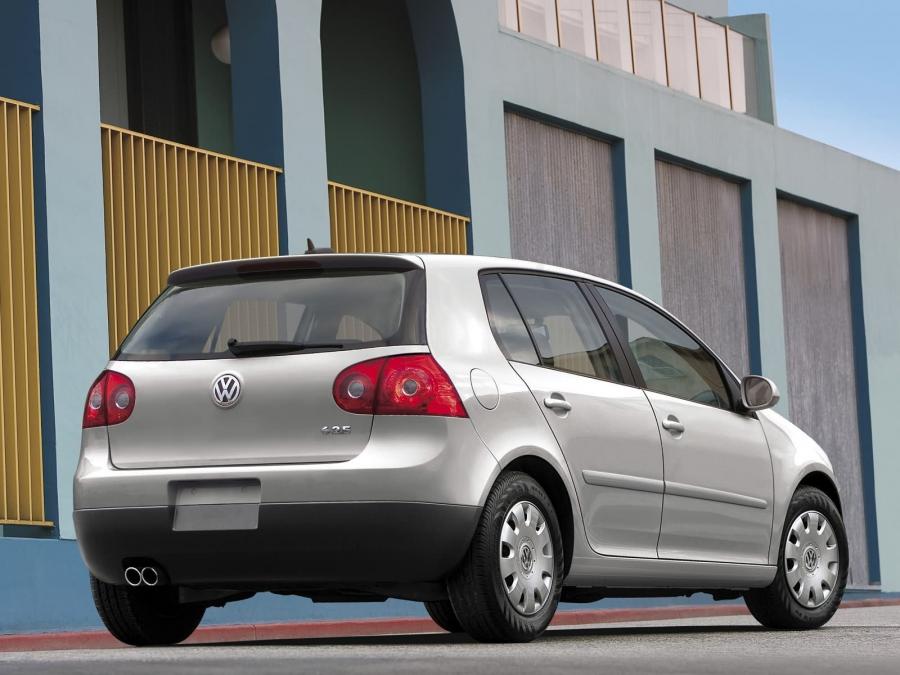  Volkswagen Golf Rabbit 5-Door 2006 года  (фото 24 из 26)